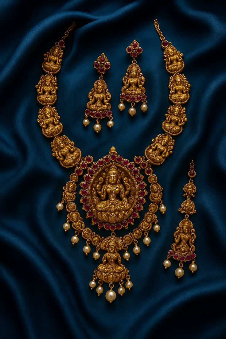 Classic Temple Gold Necklace
